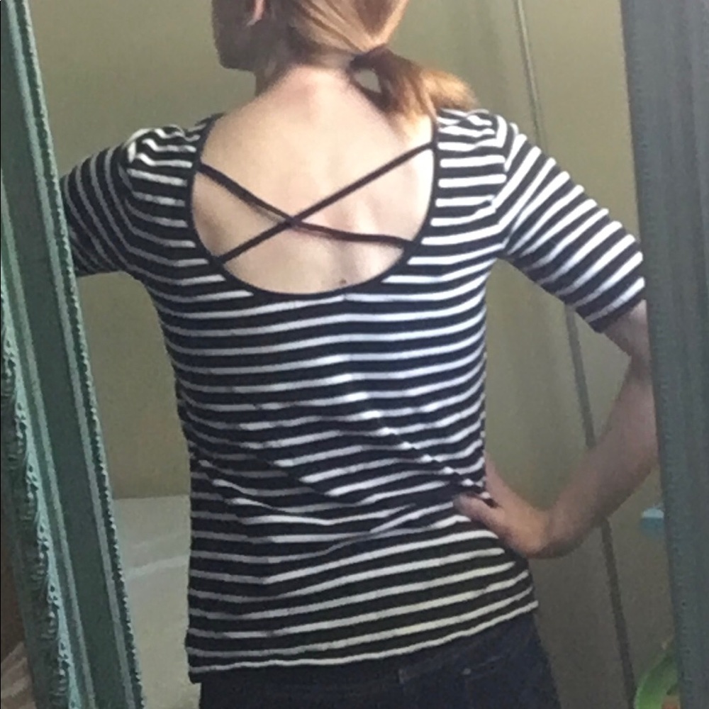 ❣️sold❣️ Chaps M t-shirt black and white stripe